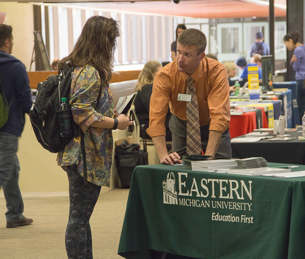 WCC student talks with EMU recruiter