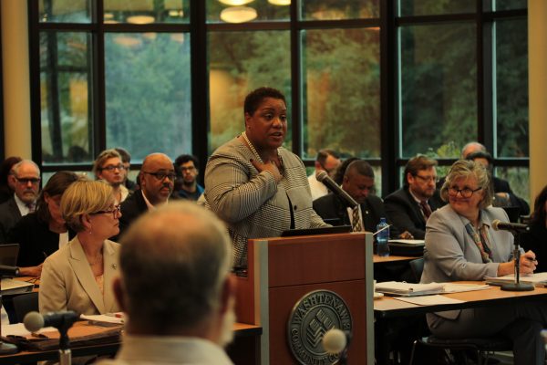 Kimberly Hurns, Vice President for Instruction, speaks to the board.