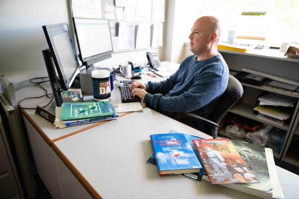 Attorney and Professor Douglas Water moderates the Intellectual Property Essential Panel and Discussion and is passionate about equipping entrepreneurs on campus. Lily Merritt | Washtenaw Voice