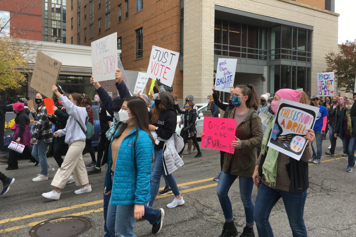 The Women's March in Downtown Ann Arbor on Oct. 17. Weevern Gong | Washtenaw Voice
