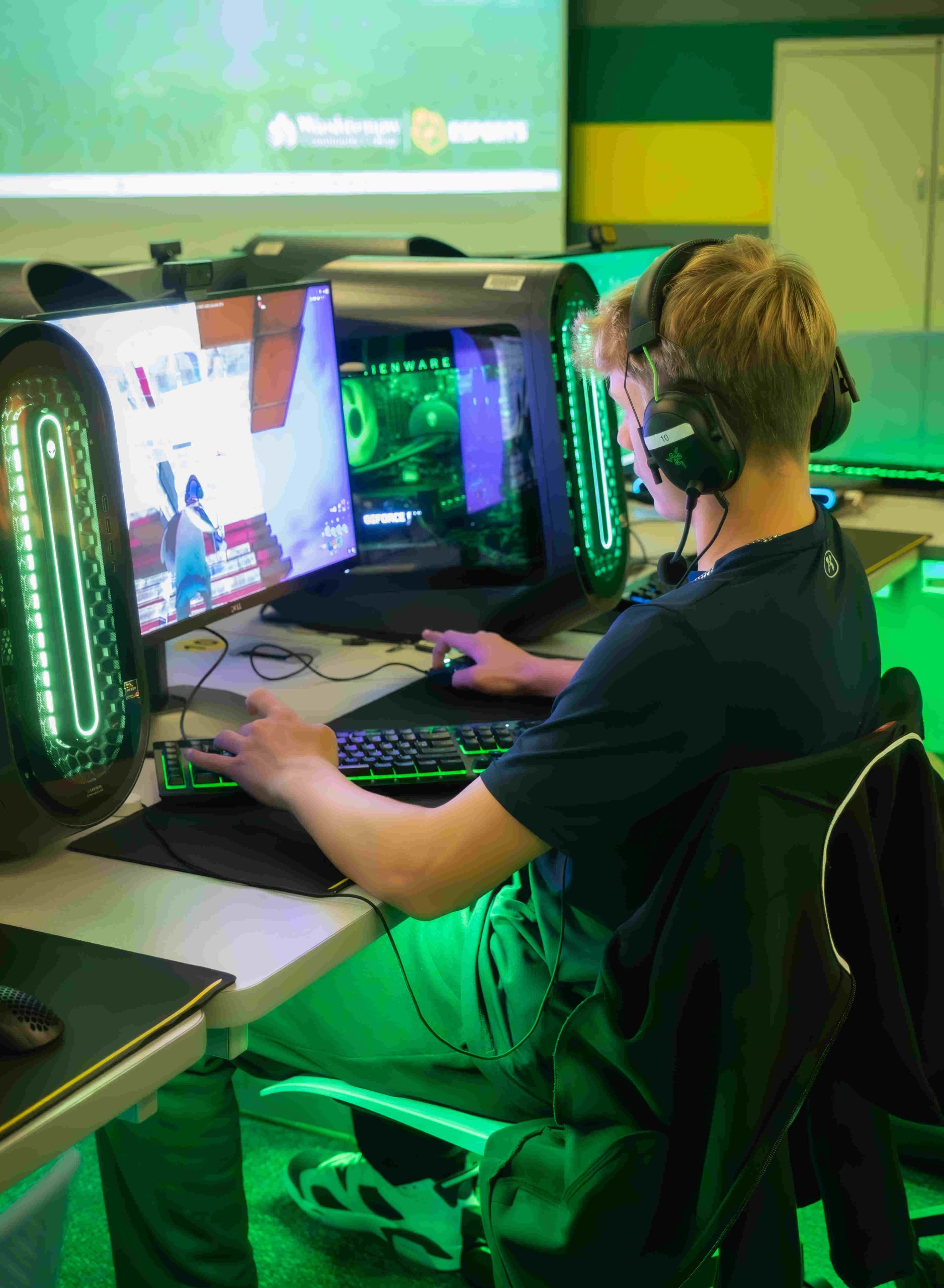 Wcc Esports Esports gives students the opportunity to play, learn and earn a degree ...